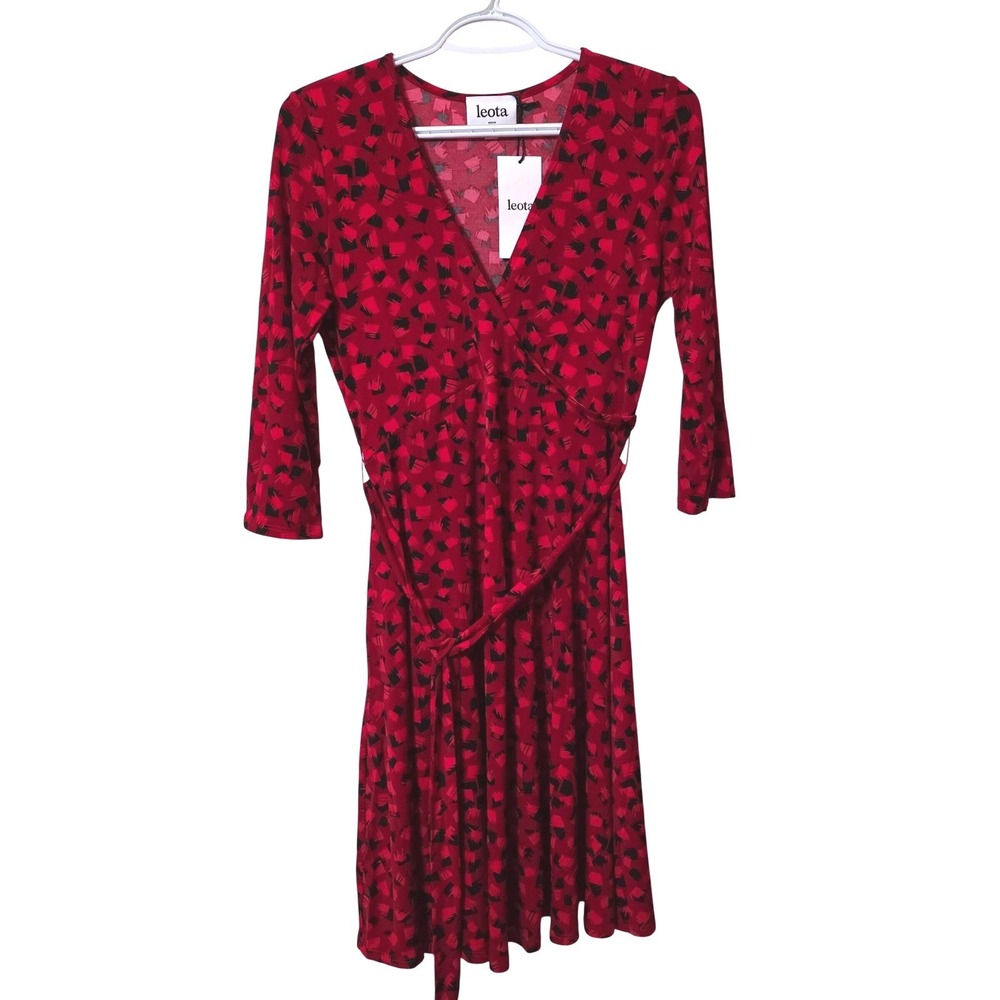 Leota New York Red Black Abstract Print Wrap Dress Medium 3/4 Sleeve Jersey NWT